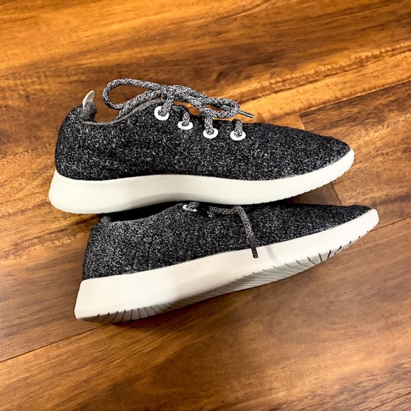 Allbirds Wool Runners in Natural Gray - Size 9 (EUC) - Picture 2 of 8